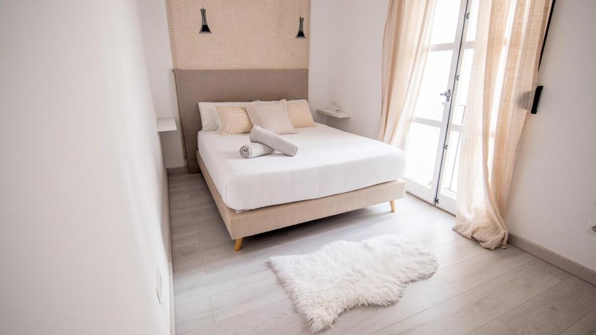 Puerto Banus Marina Apartment! * Marbella
