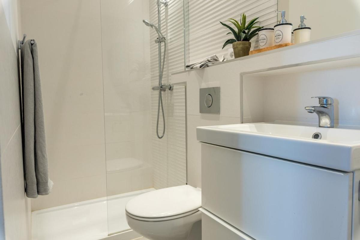 Puerto Banus Marina Apartment! Apartment